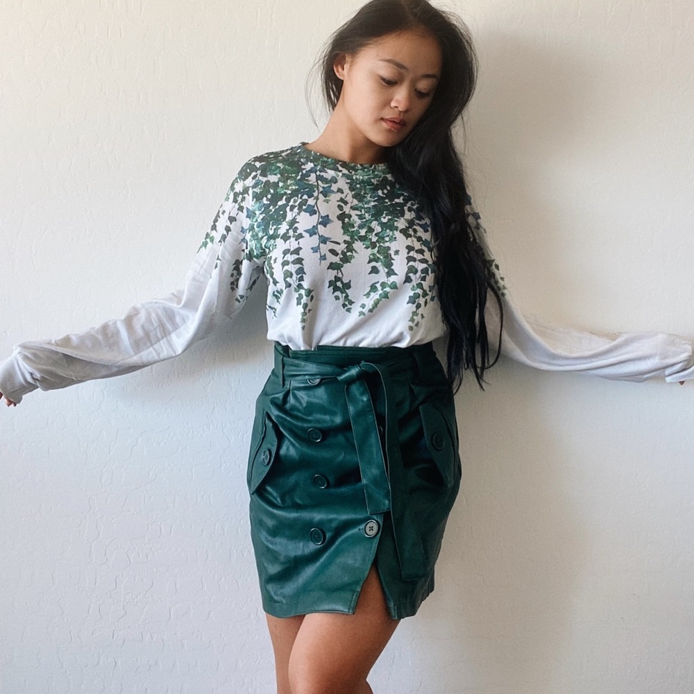 ROMANTIC LEAF OVERSIZED SWEATER